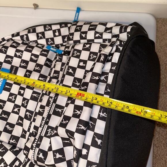 FORTNITE Black and White Multiplier Backpack - Picture 15 of 15